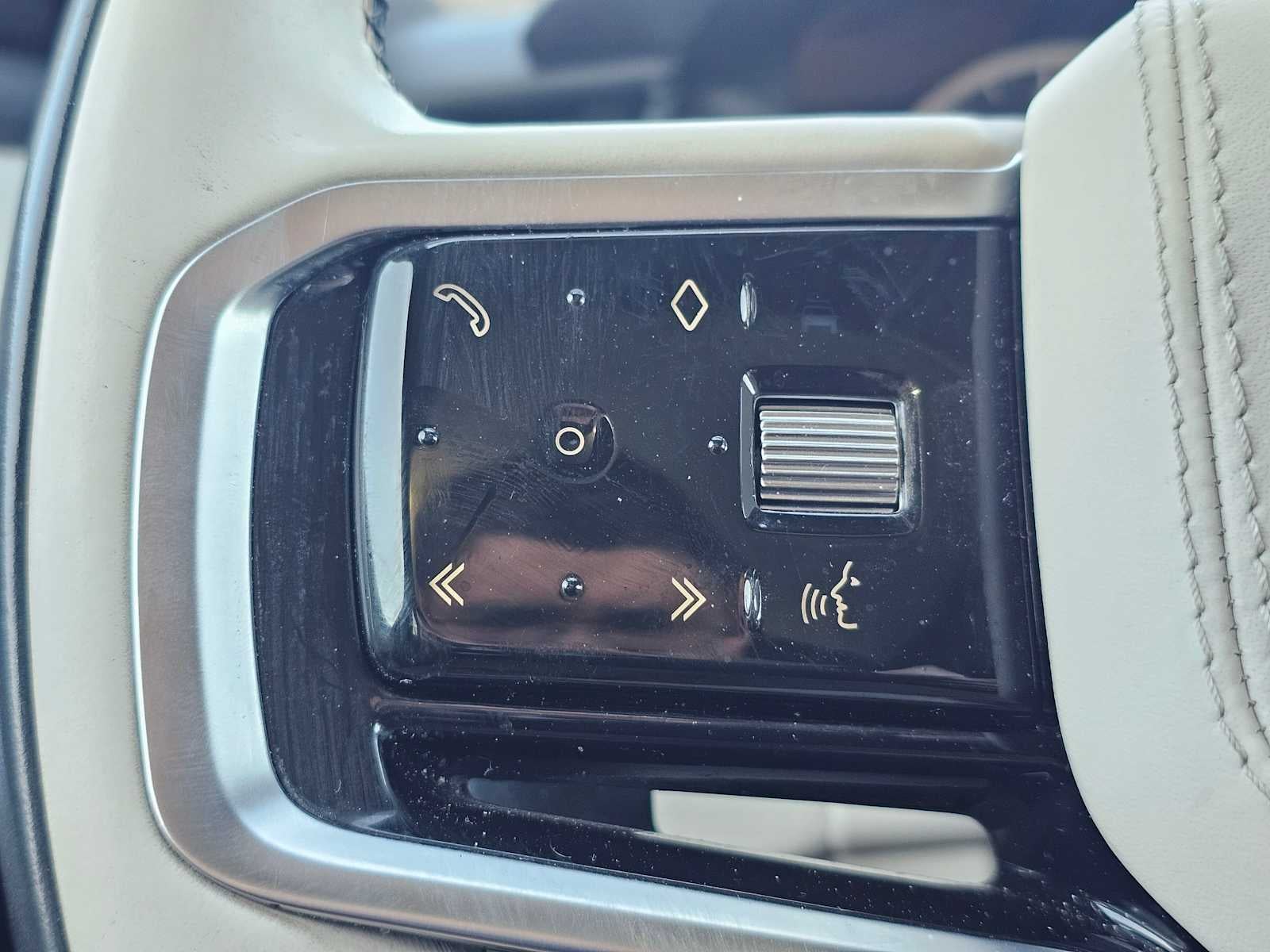 2022 Land Rover Range Rover Velar R-Dynamic S