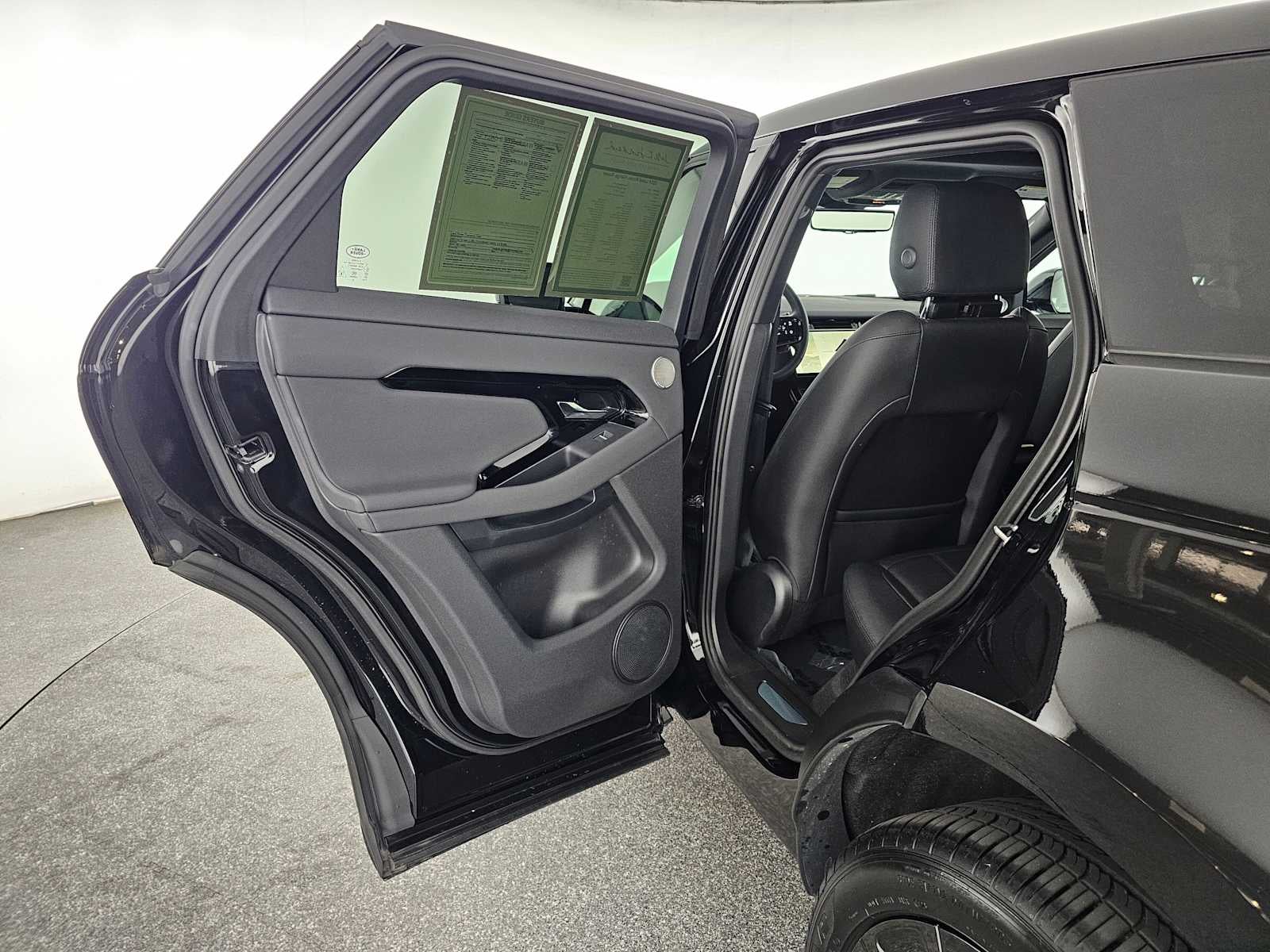 2024 Land Rover Range Rover Evoque Dynamic SE