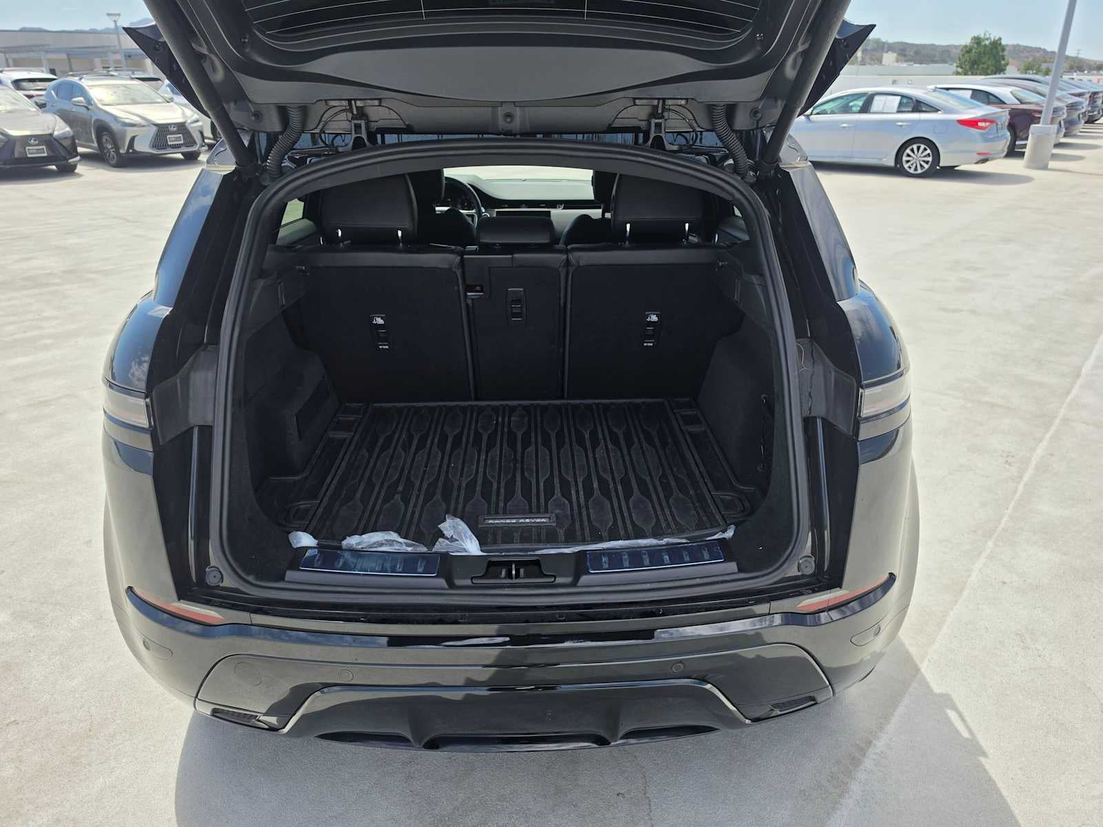 2024 Land Rover Range Rover Evoque Dynamic SE