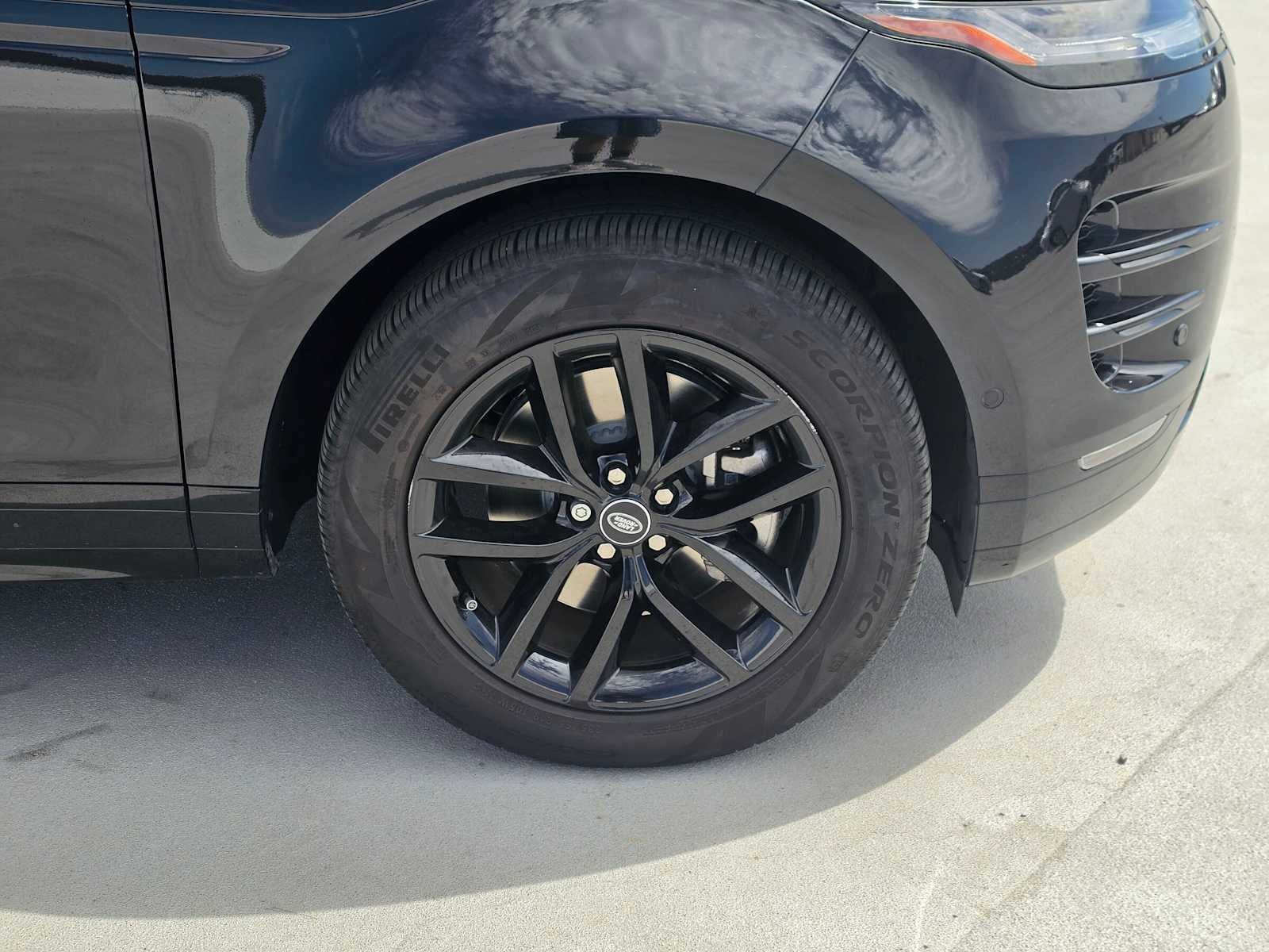 2024 Land Rover Range Rover Evoque Dynamic SE