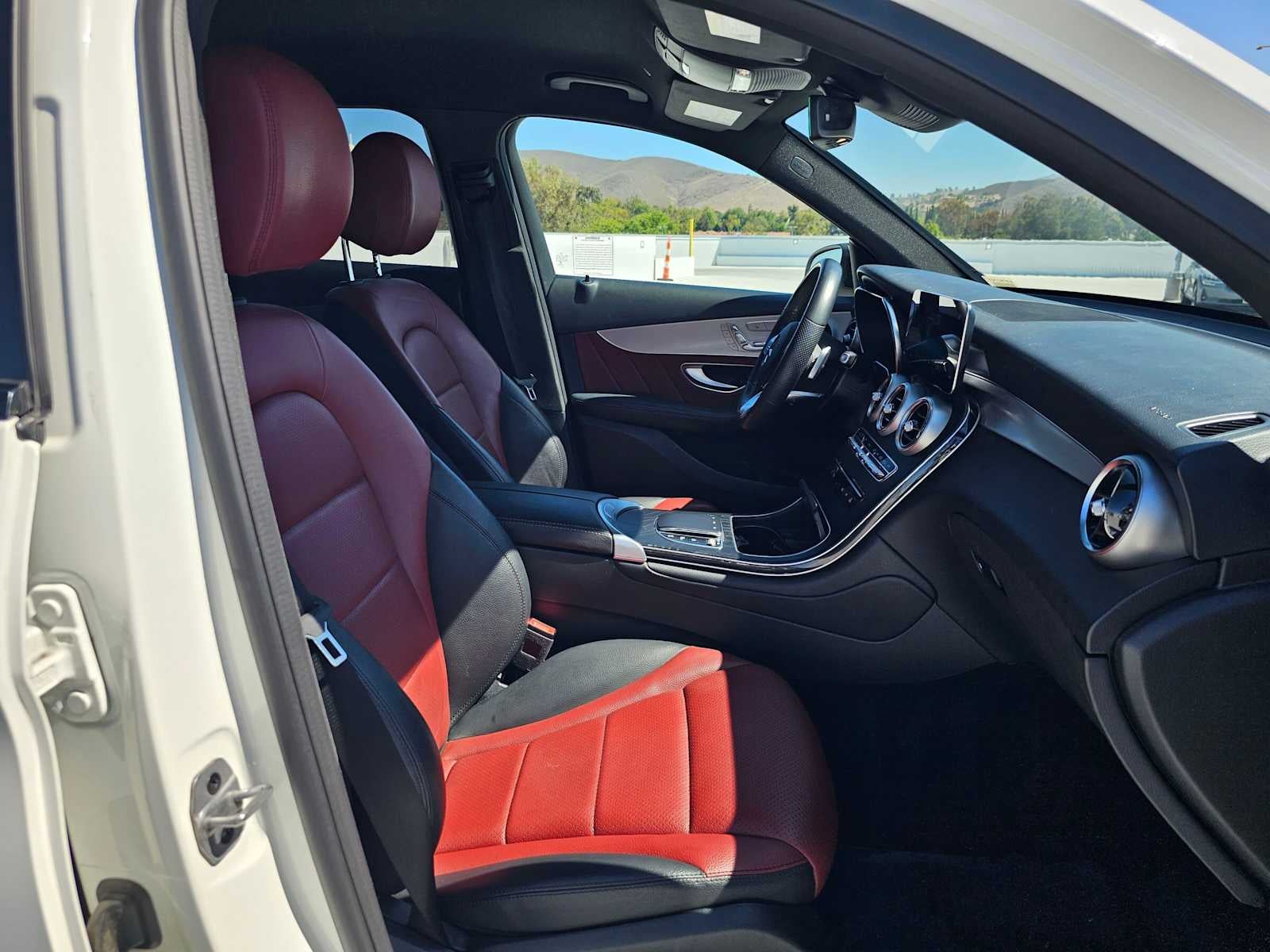 2022 Mercedes-Benz GLC 300 GLC 300
