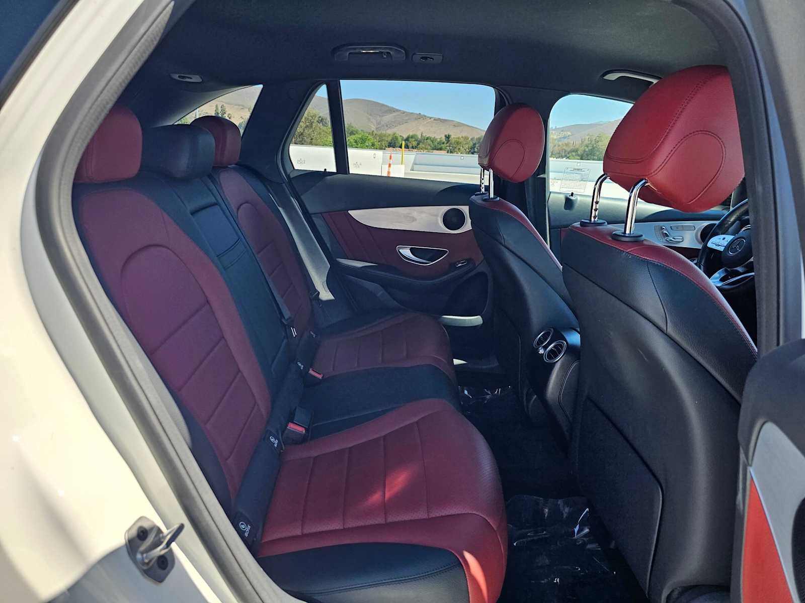 2022 Mercedes-Benz GLC 300 GLC 300