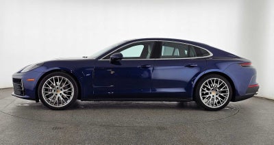 2024 Porsche Panamera 4