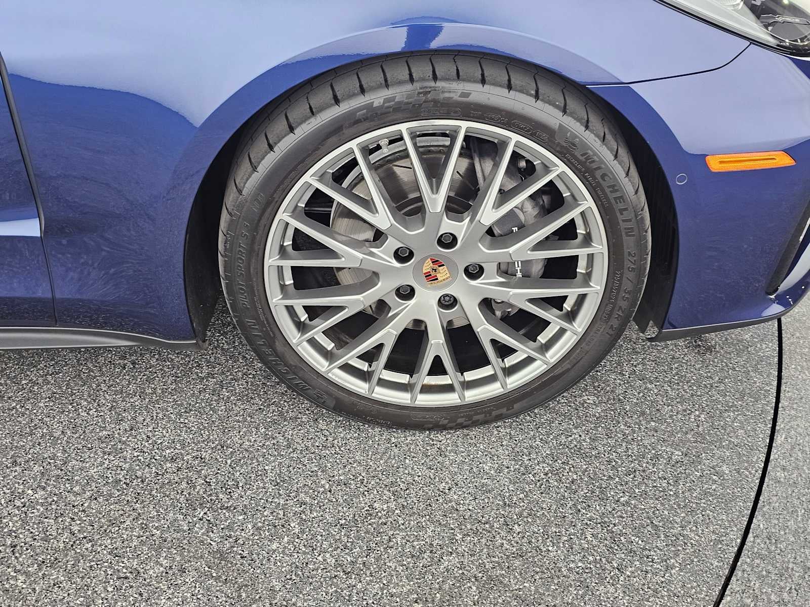 2024 Porsche Panamera 4