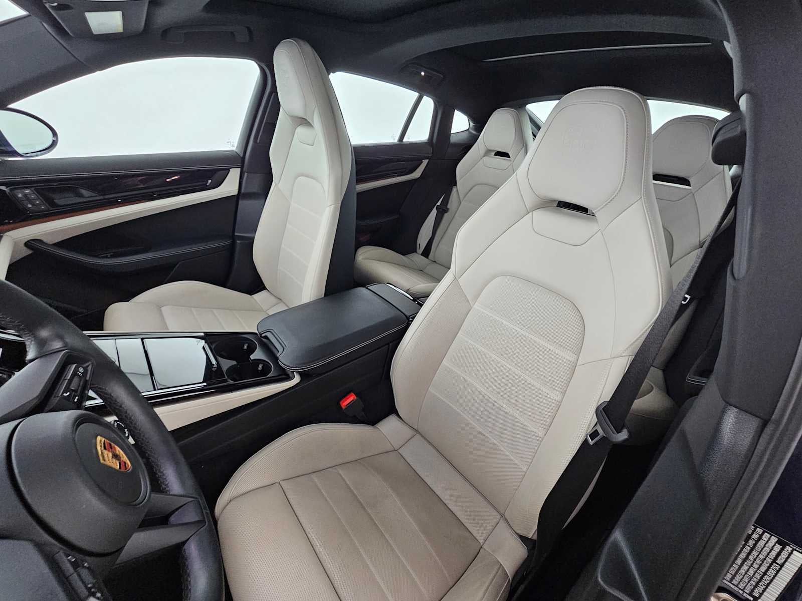 2024 Porsche Panamera 4