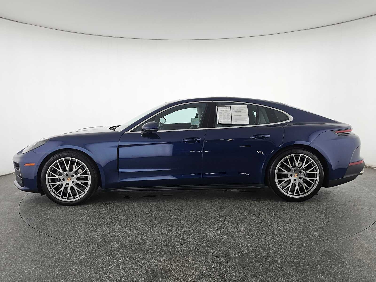 2024 Porsche Panamera 4