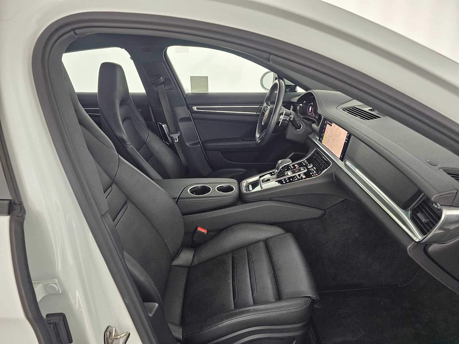 2023 Porsche Panamera Platinum Edition