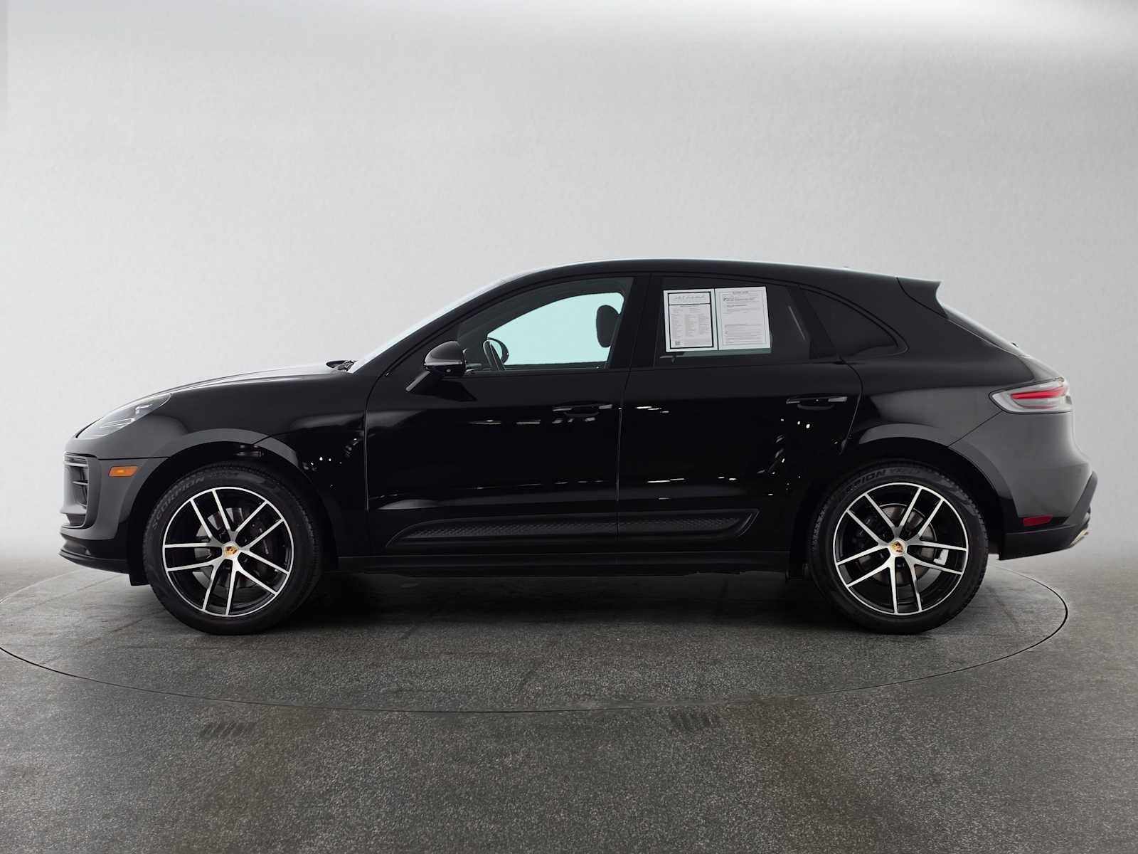 2024 Porsche Macan AWD