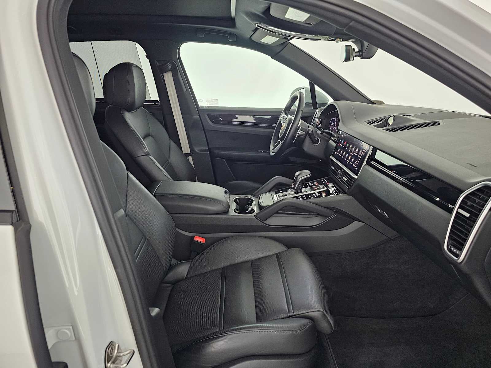 2022 Porsche Cayenne Platinum Edition