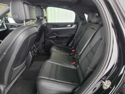 2024 Porsche Cayenne Coupe AWD