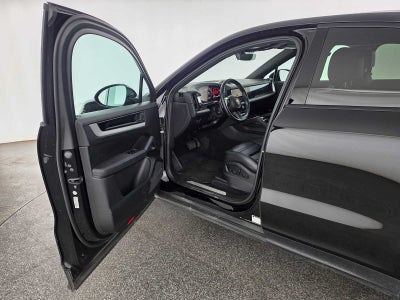 2024 Porsche Cayenne Coupe AWD
