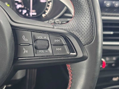 2023 Alfa Romeo Stelvio Estrema