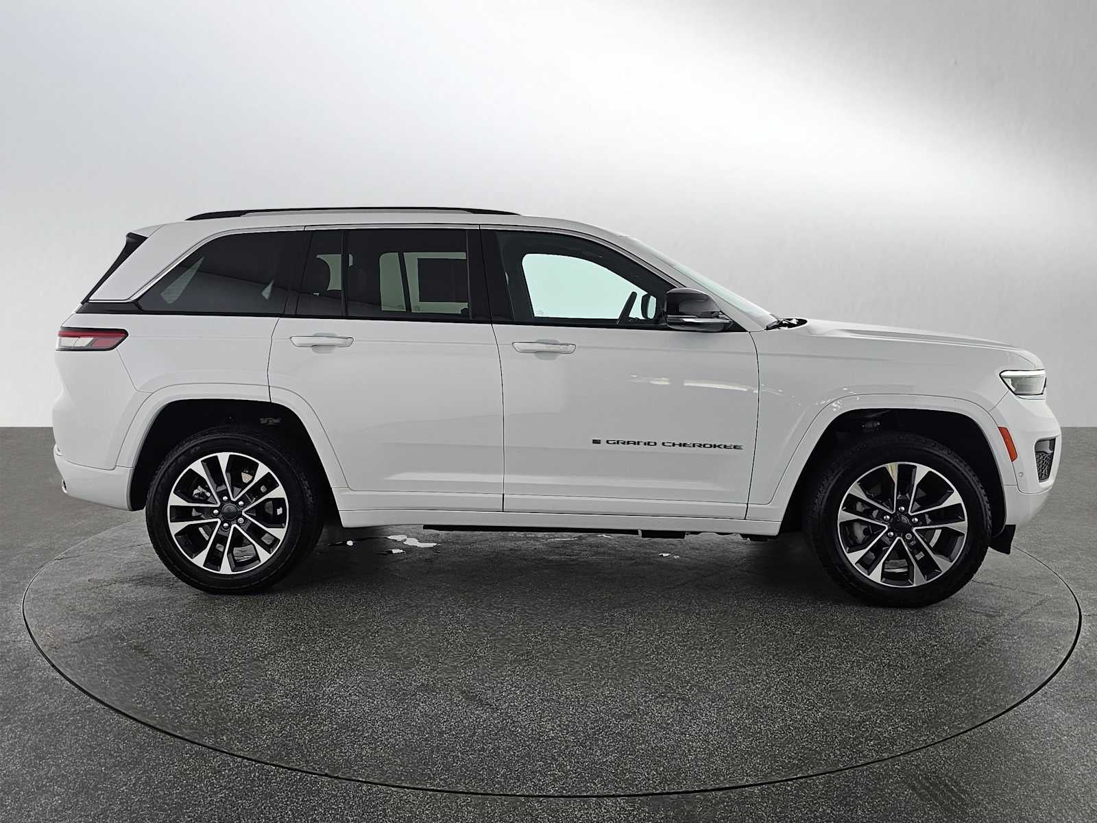 2023 Jeep Grand Cherokee 4xe Overland