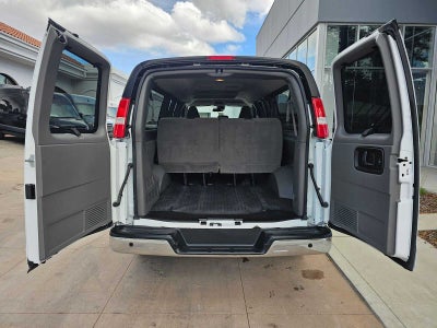 2022 Chevrolet Express Passenger LT