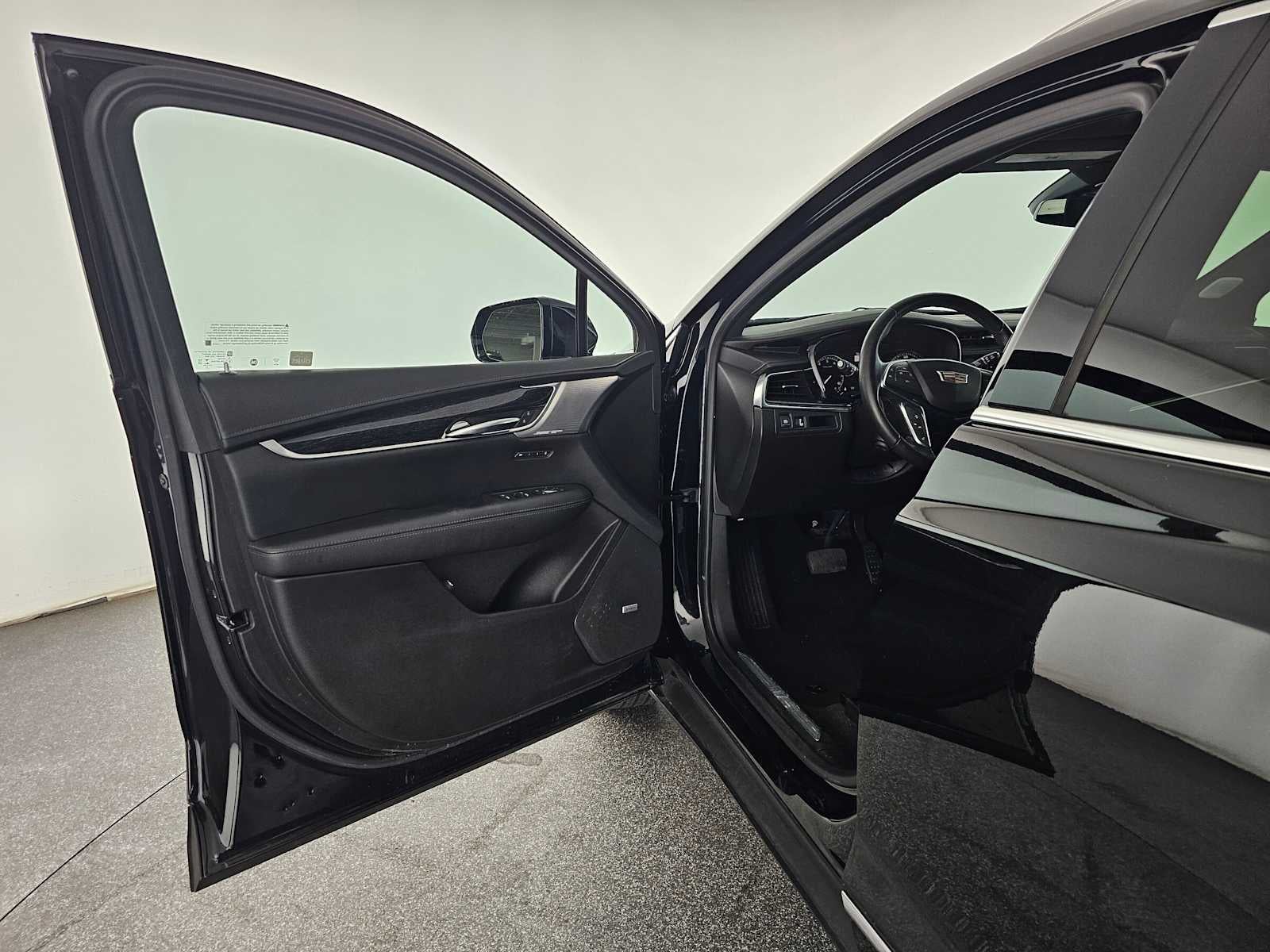 2023 Cadillac XT5 FWD Premium Luxury