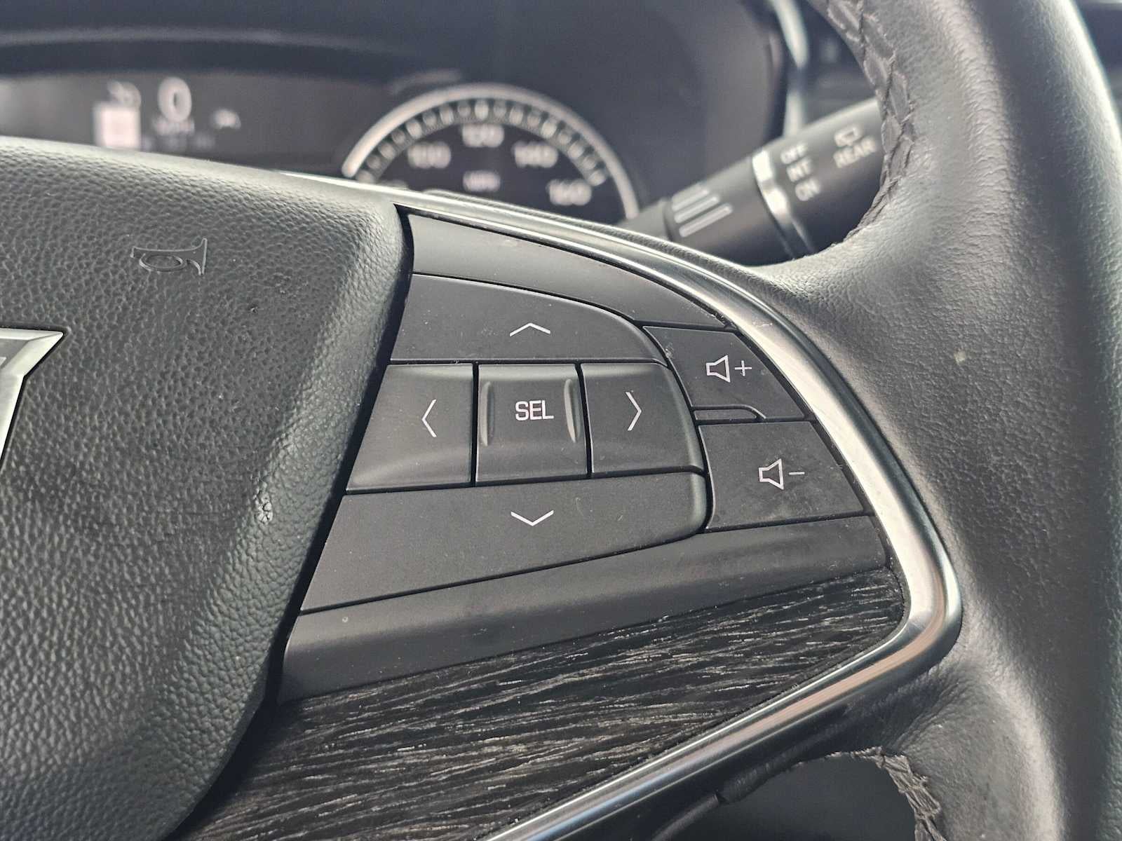 2023 Cadillac XT5 FWD Premium Luxury