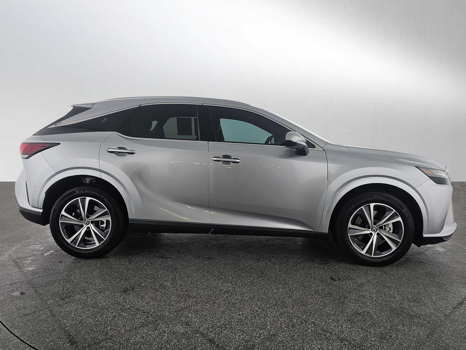 2023 Lexus RX 350h Premium Plus