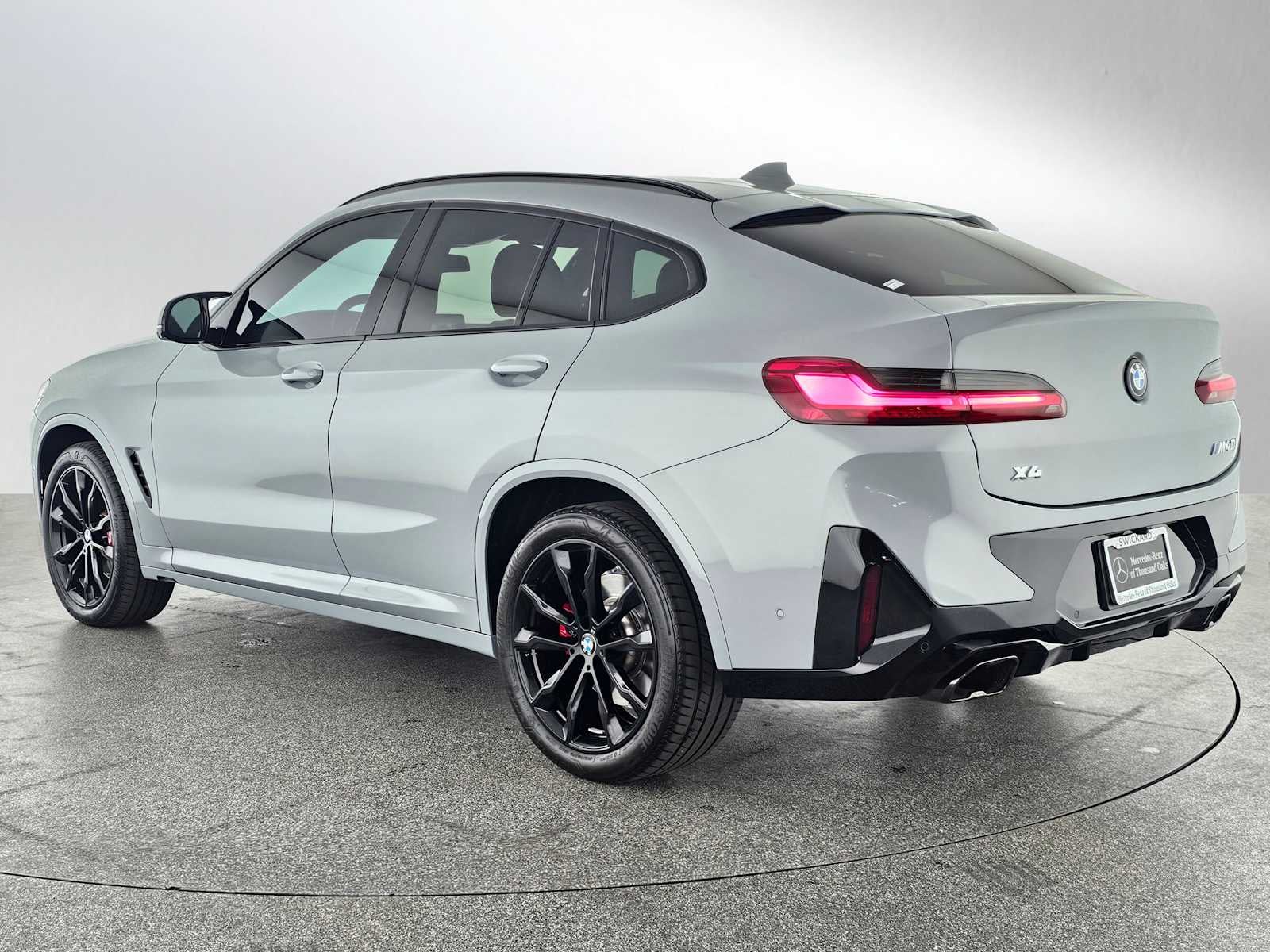 2024 BMW X4 M40i