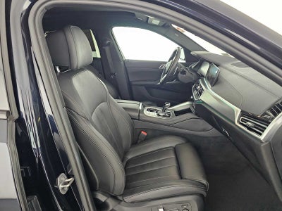 2022 BMW X6 xDrive40i xDrive40i