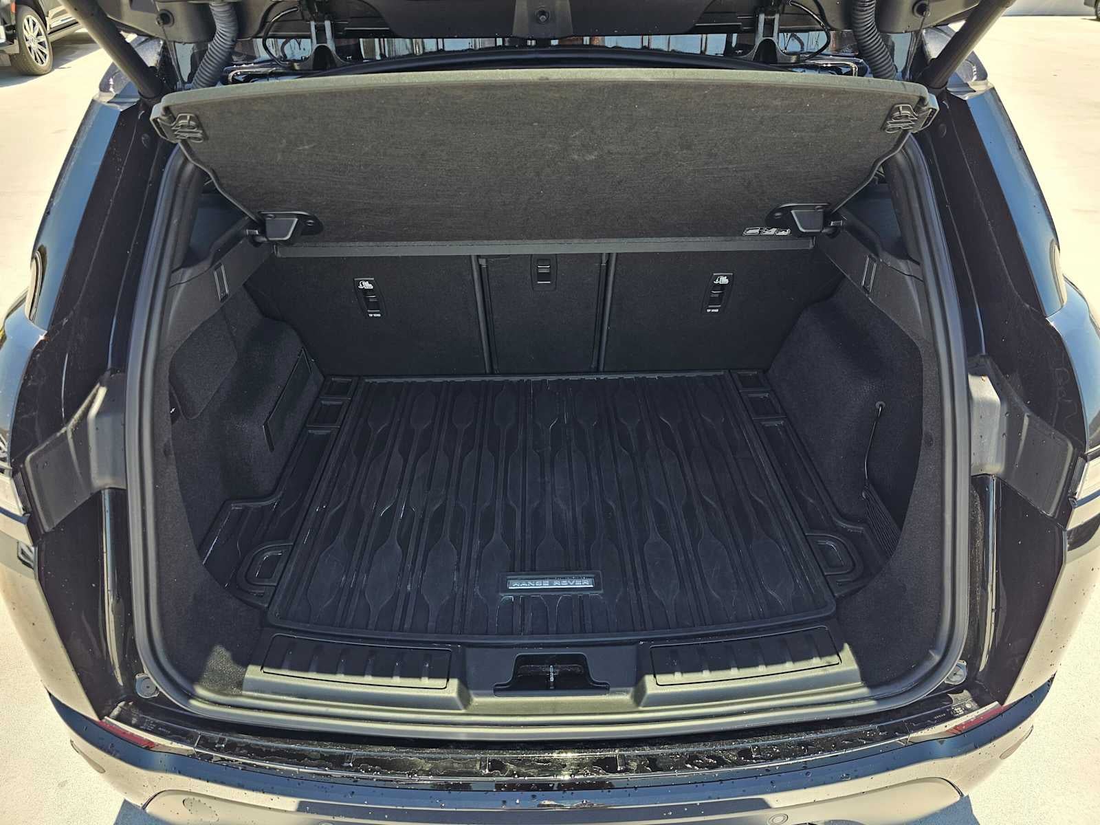 2025 Land Rover Range Rover Evoque Core S