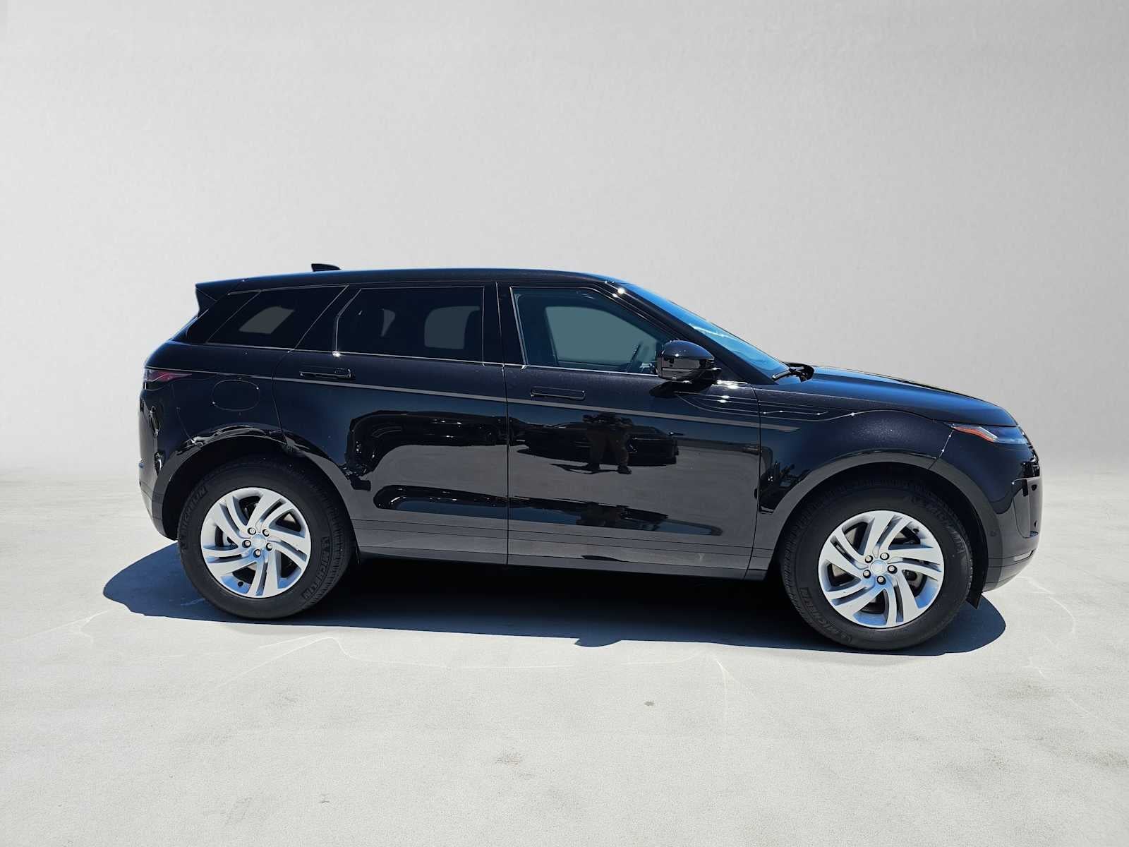 2025 Land Rover Range Rover Evoque Core S