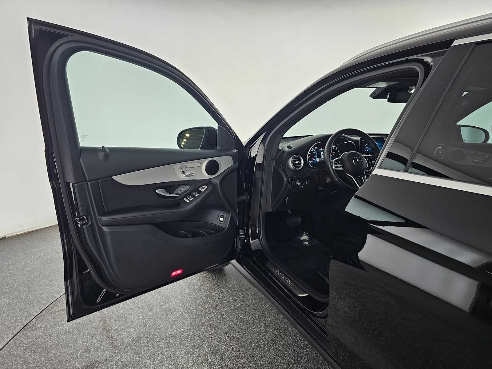 2022 Mercedes-Benz GLC 300 GLC 300