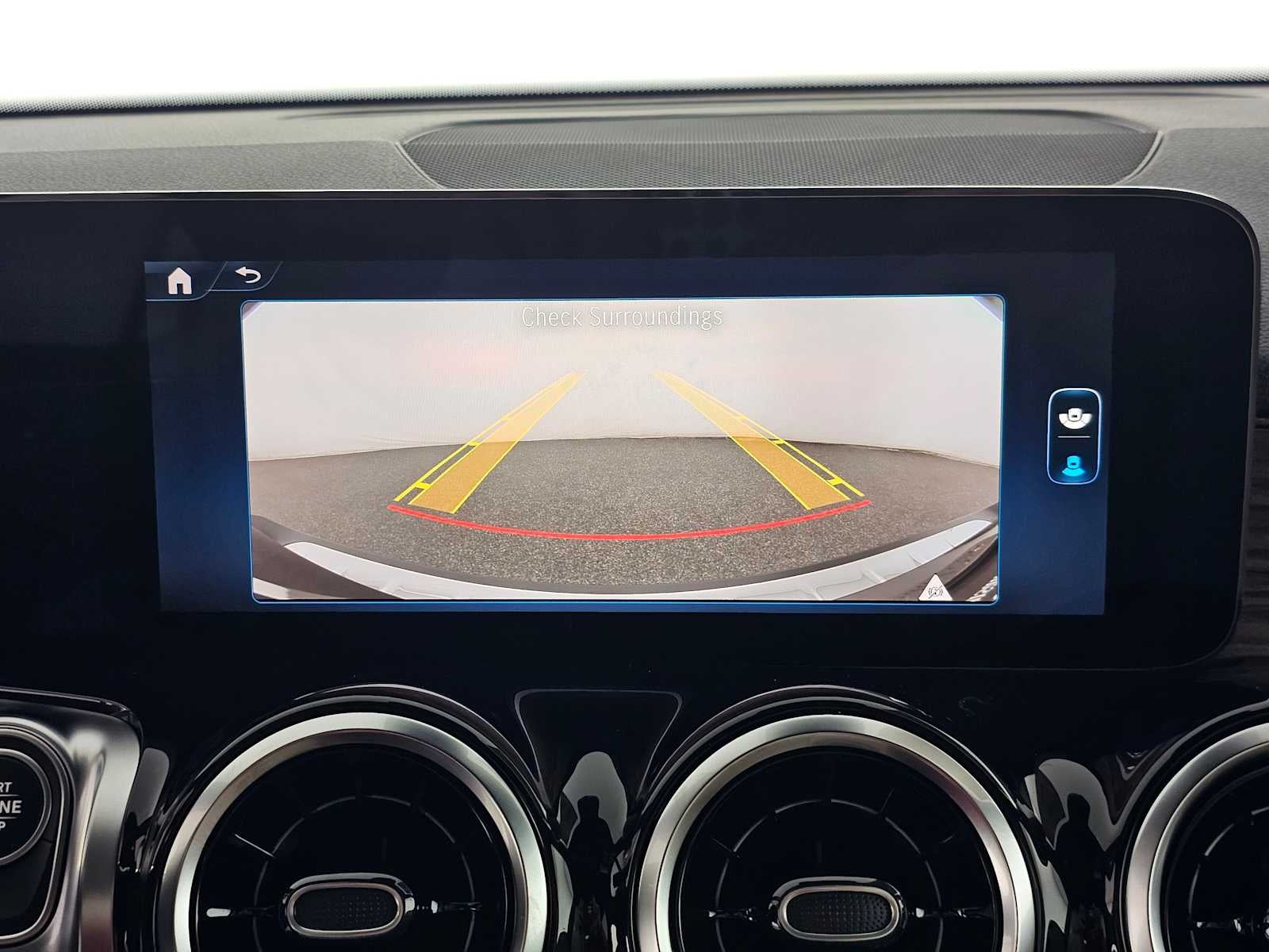 2026 Mercedes-Benz GLB 250 SUV