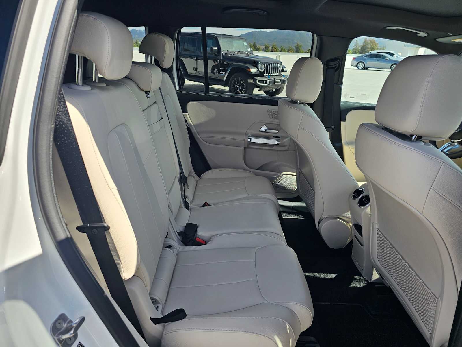 2026 Mercedes-Benz GLB 250 SUV