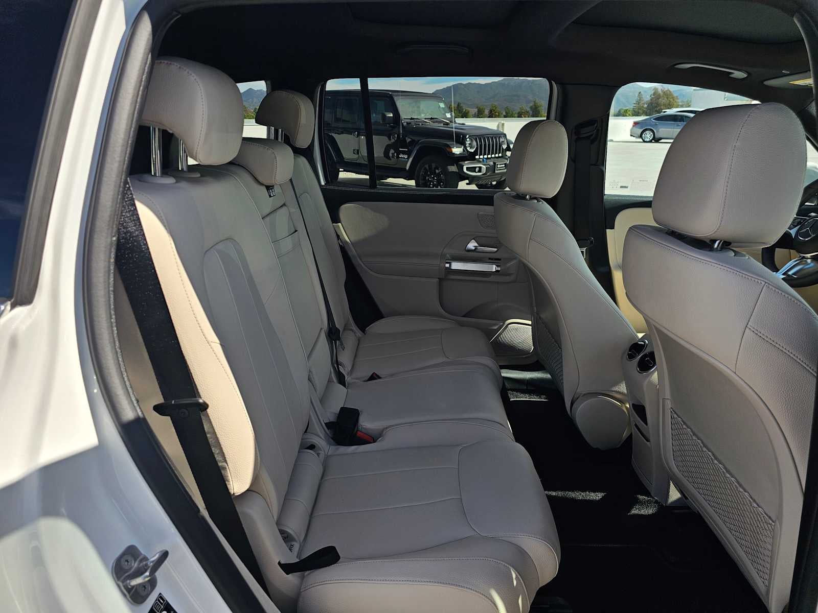 2026 Mercedes-Benz GLB 250 SUV