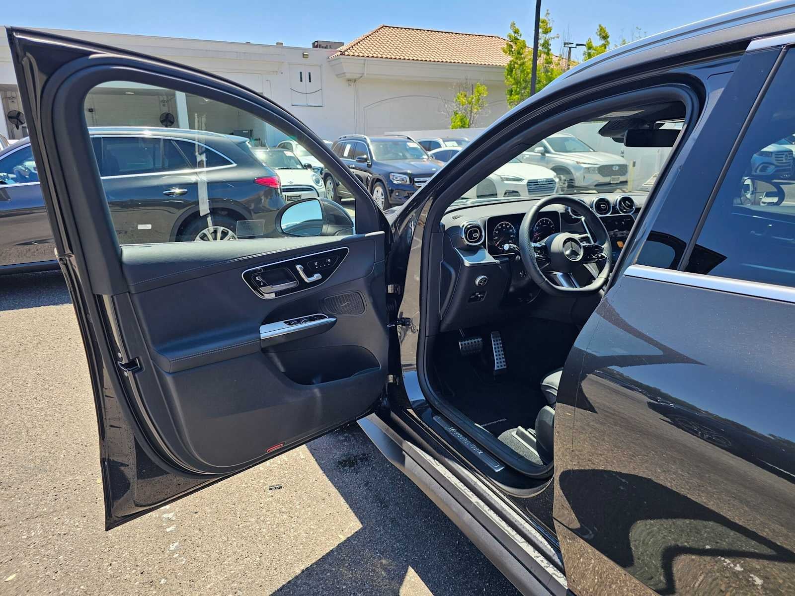 2026 Mercedes-Benz GLC 300 SUV
