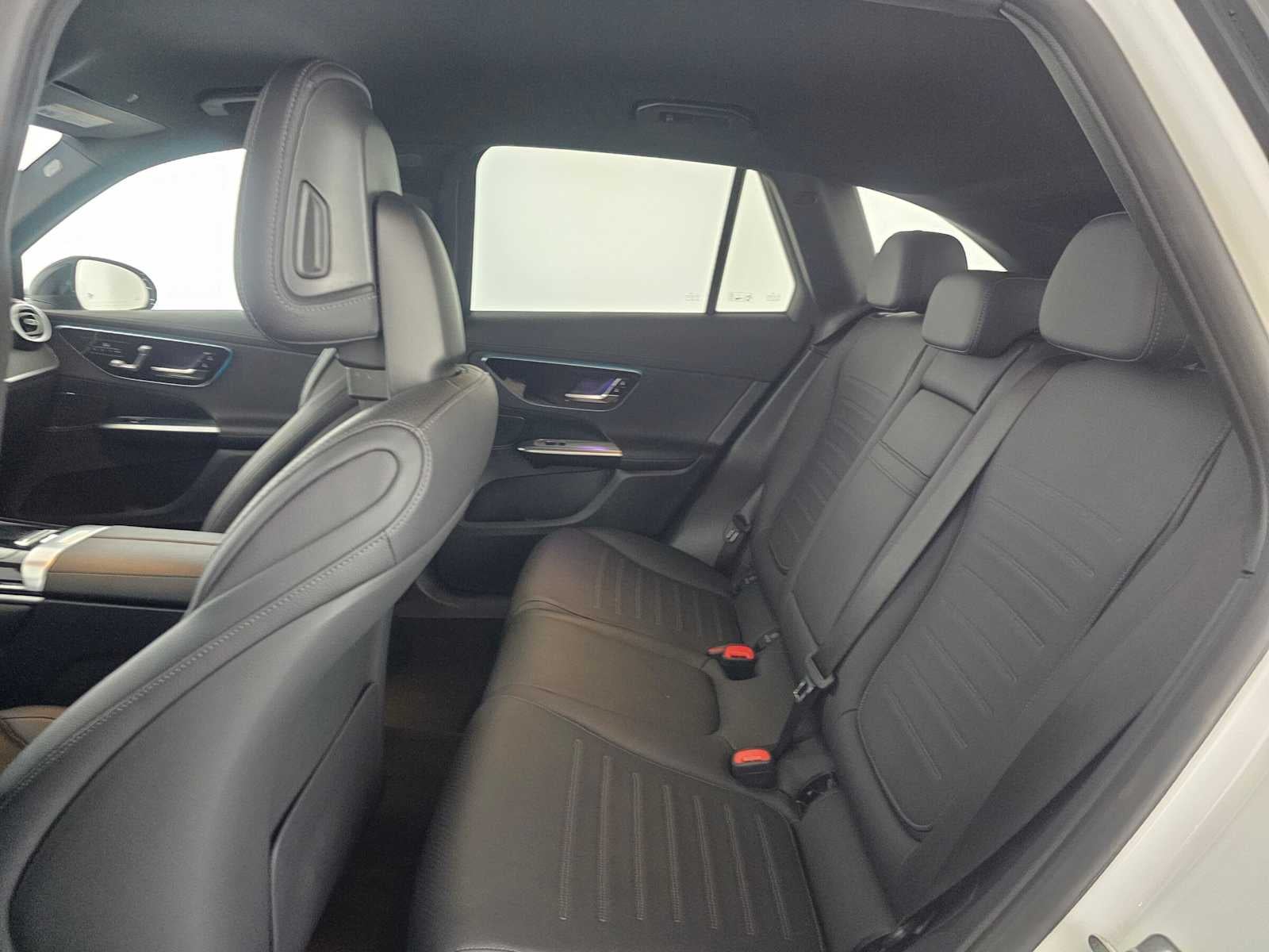 2025 Mercedes-Benz GLC 300 SUV