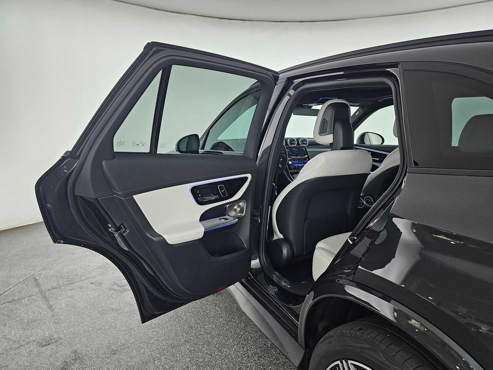 2026 Mercedes-Benz GLC 300 SUV