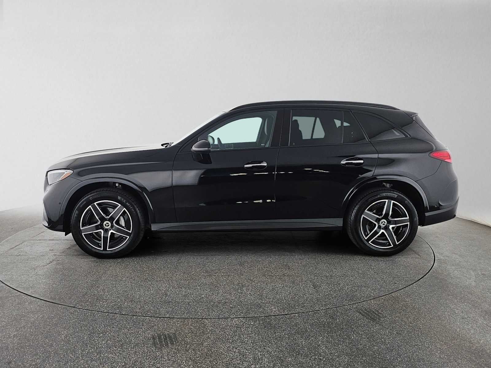 2026 Mercedes-Benz GLC 300 SUV