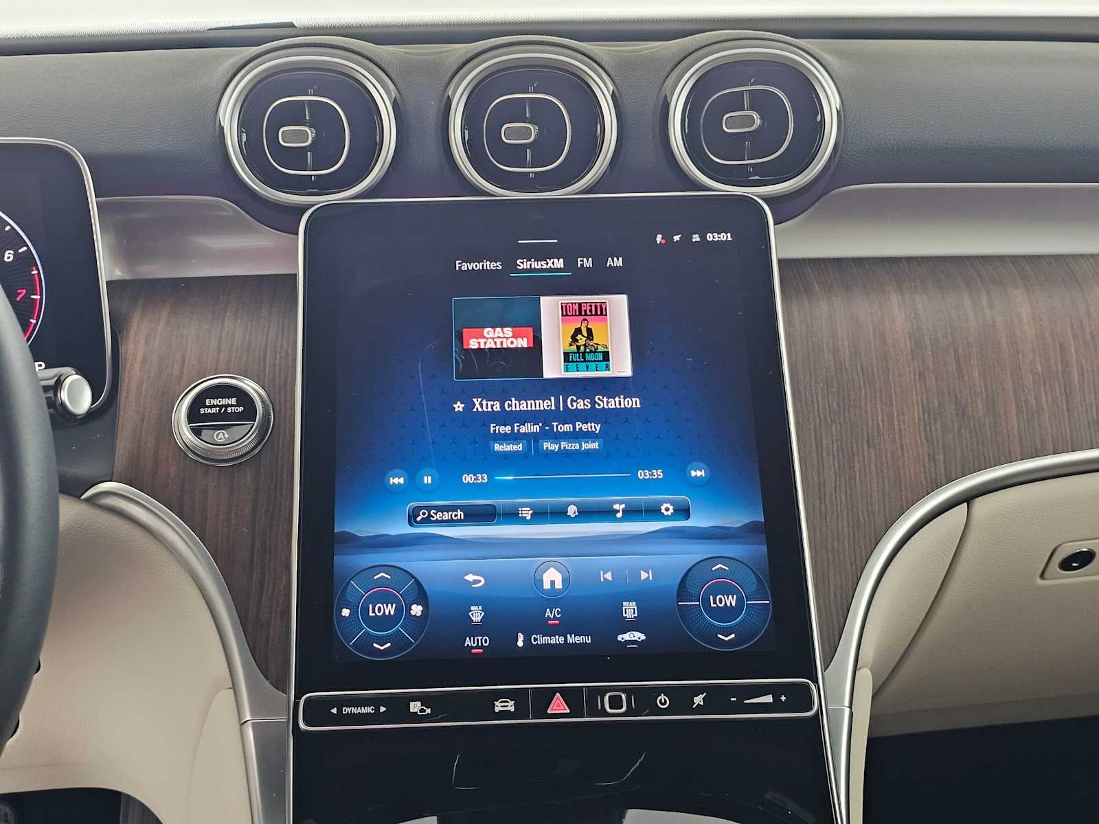 2026 Mercedes-Benz GLC 300 SUV