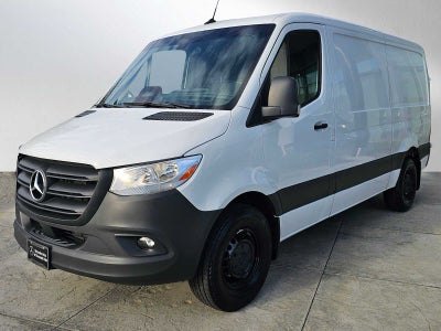 2025 Mercedes-Benz Sprinter 2500 Standard Roof I4 Diesel 144" RWD