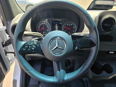 2025 Mercedes-Benz Sprinter 2500 Standard Roof I4 Diesel HO 144" RWD