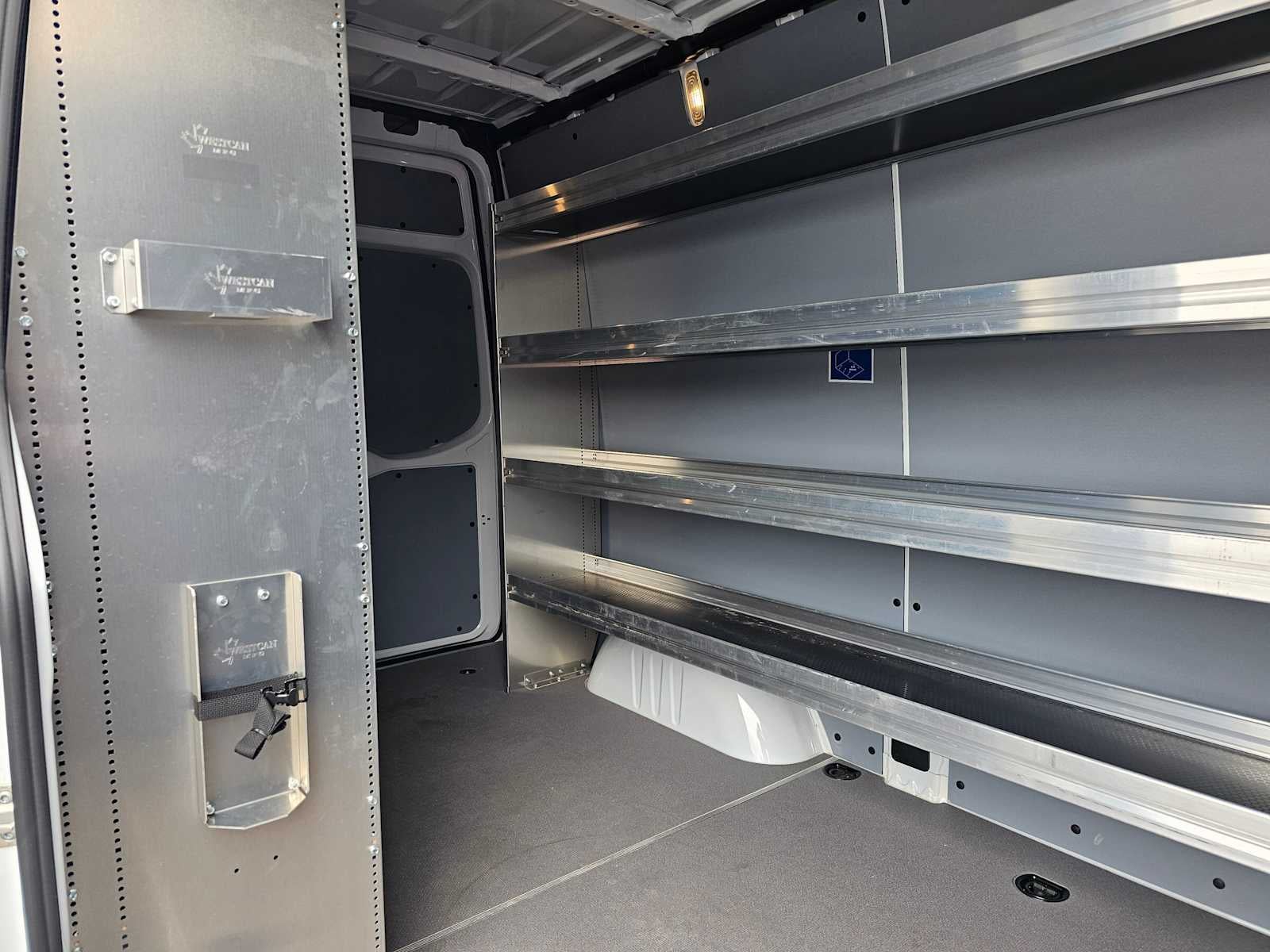 2025 Mercedes-Benz Sprinter 2500 Standard Roof I4 Diesel HO 144" RWD