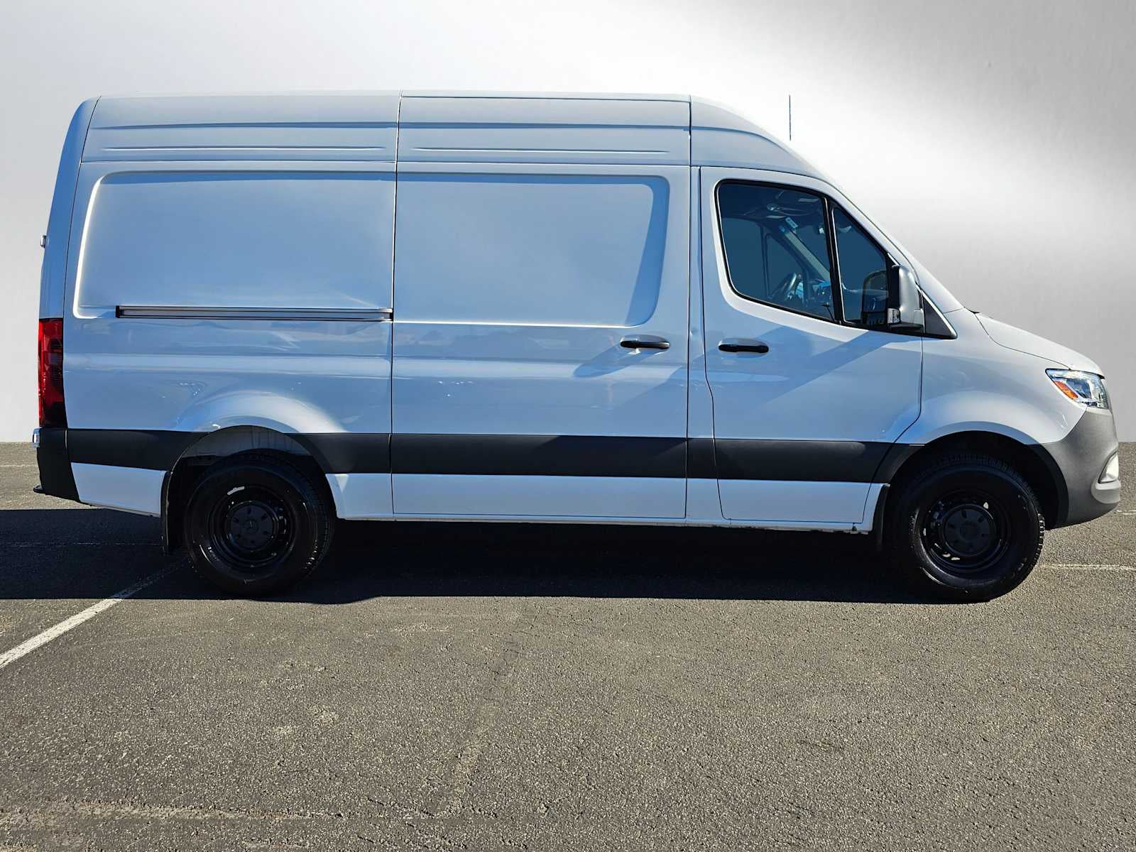 2025 Mercedes-Benz Sprinter 2500 Standard Roof I4 Diesel HO 144" RWD