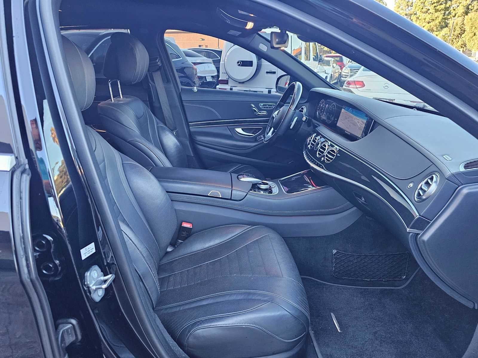 2020 Mercedes-Benz S 560 Sedan