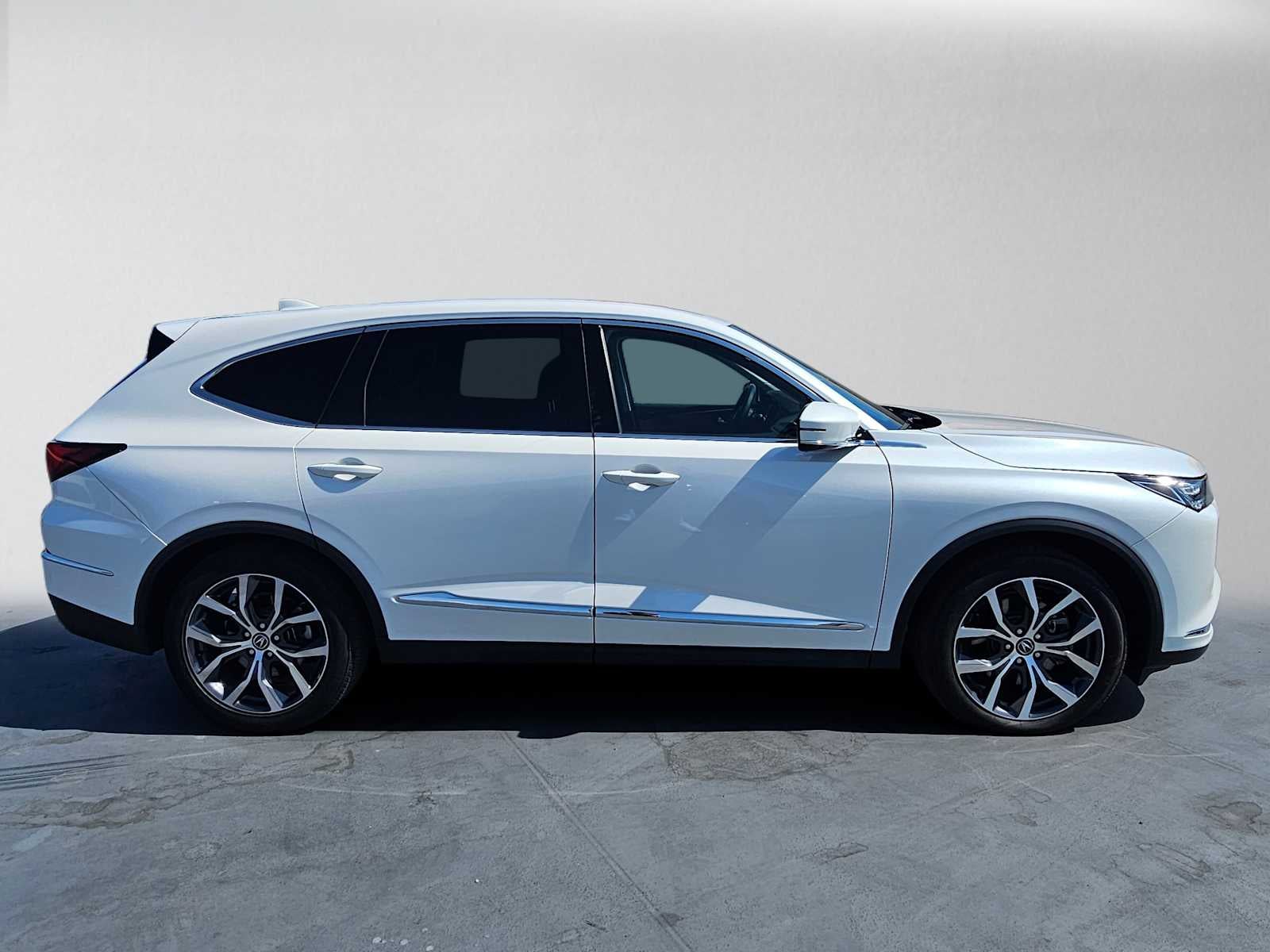 2023 Acura MDX w/Technology Package