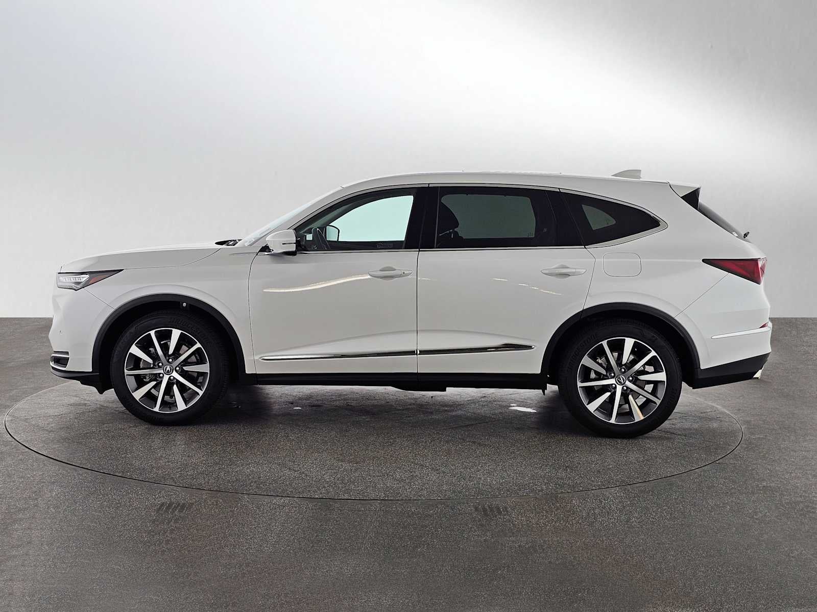 2025 Acura MDX w/Technology Package