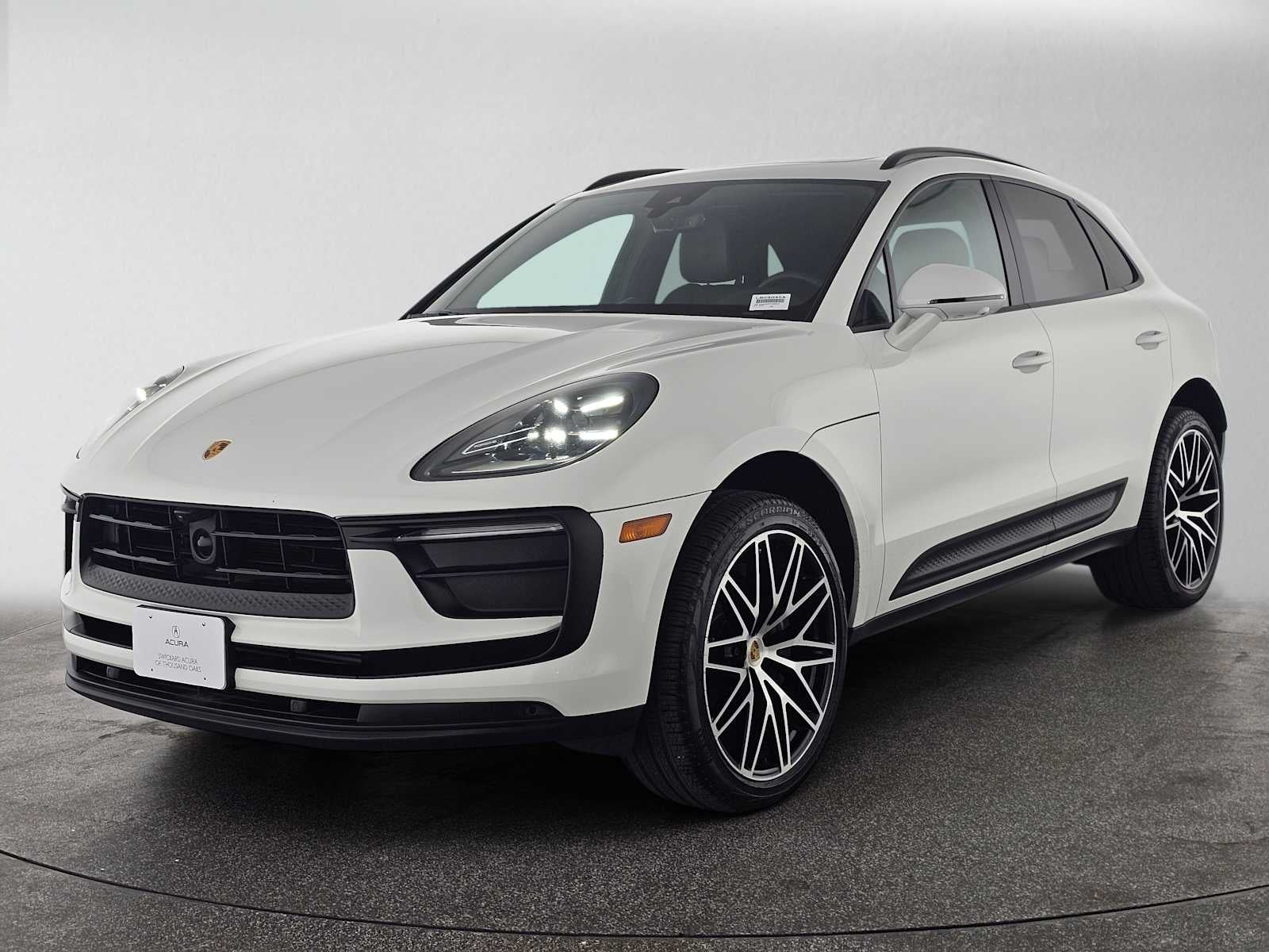 2026 Porsche Macan AWD