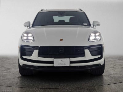 2026 Porsche Macan AWD