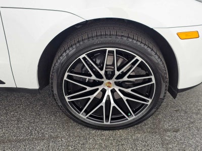 2026 Porsche Macan AWD