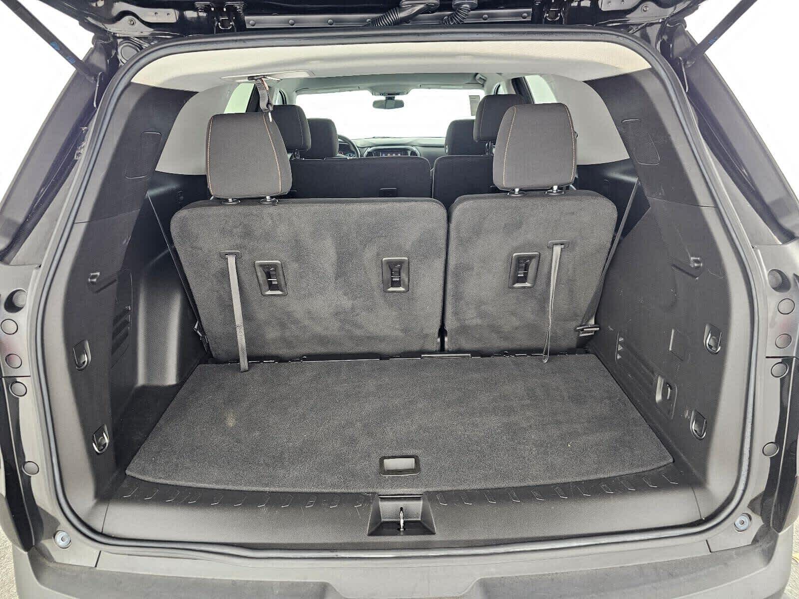 2021 Chevrolet Traverse LS