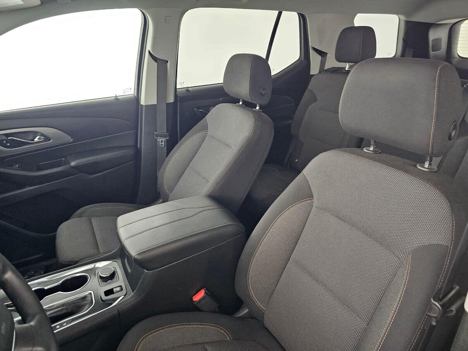2021 Chevrolet Traverse LS