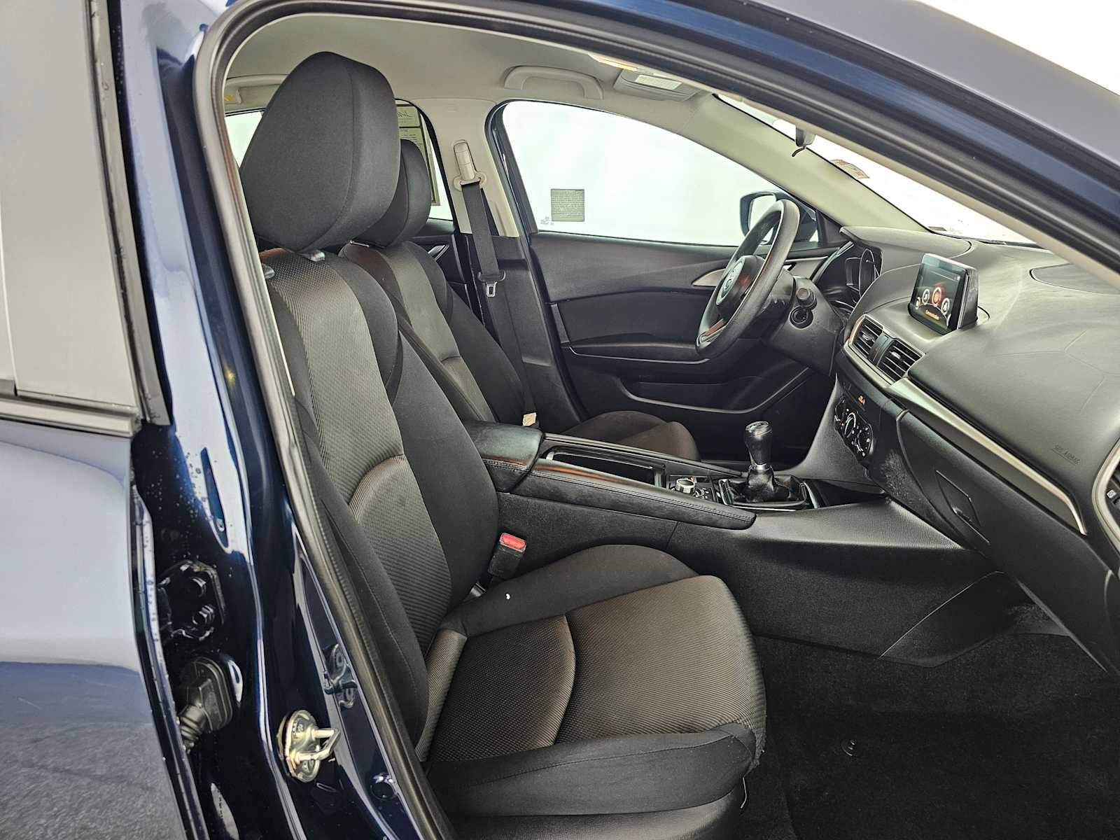 2017 Mazda Mazda3 4-Door Sport