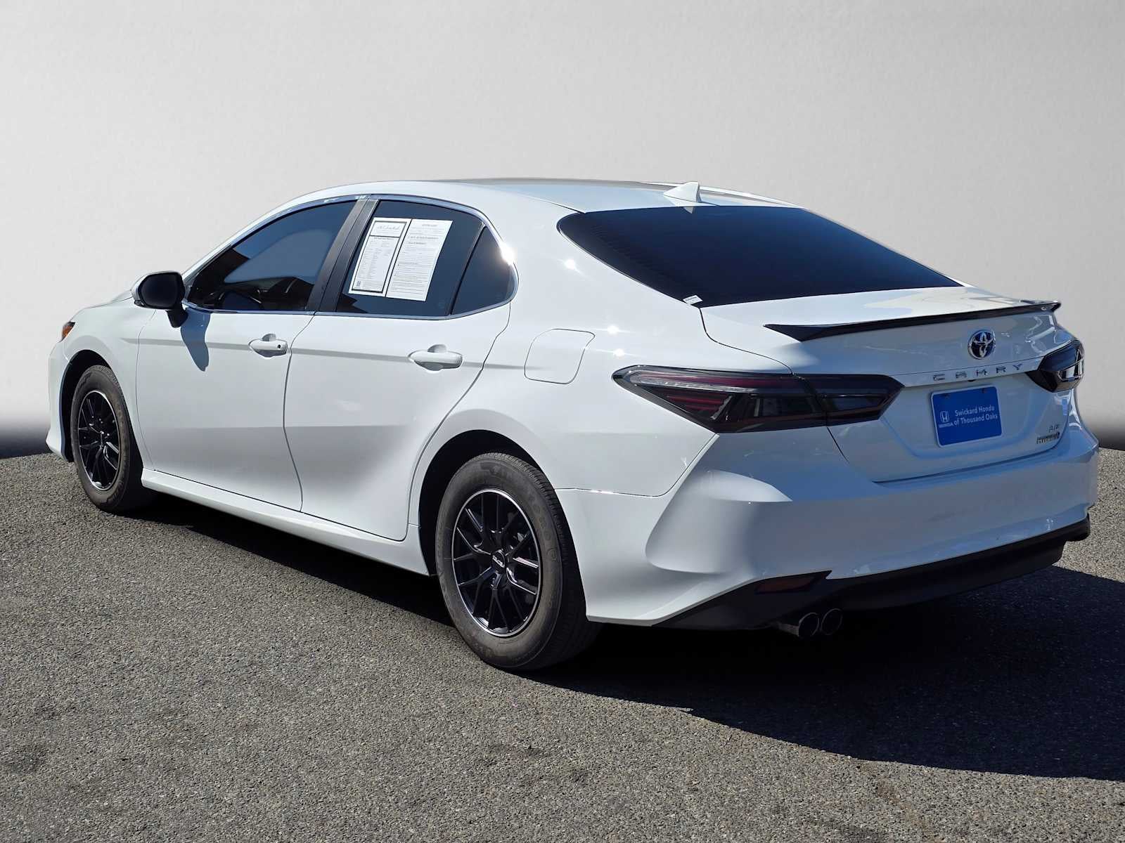 2024 Toyota Camry Hybrid LE