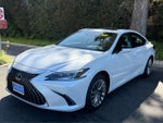 2023 Lexus ES 300h Luxury