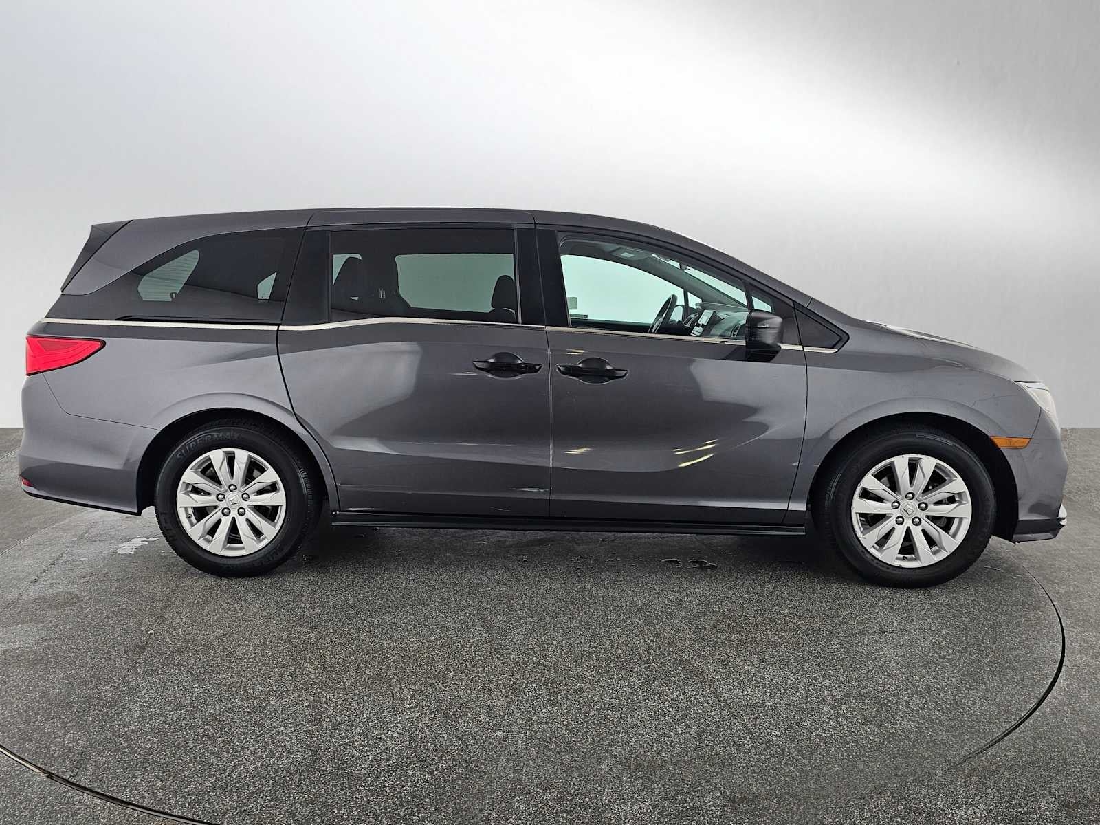 Used 2019 Honda Odyssey LX with VIN 5FNRL6H27KB104593 for sale in Westlake Village, CA